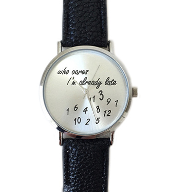 ساعت مچی طرح اعداد بهم ریخته