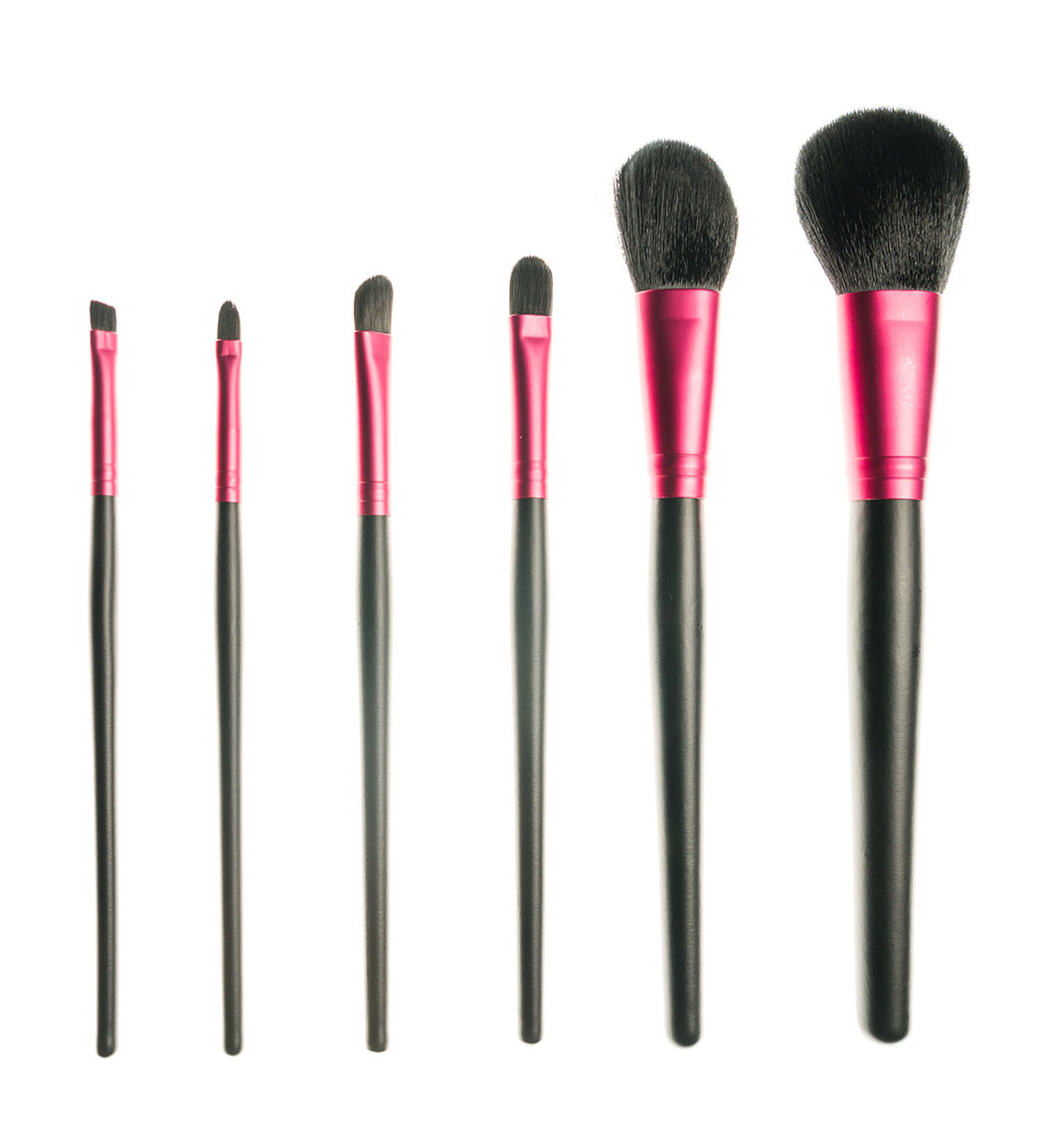 ست براش آرایشی 6 عددی همراه با کیف ارسال با رنگ رندوم