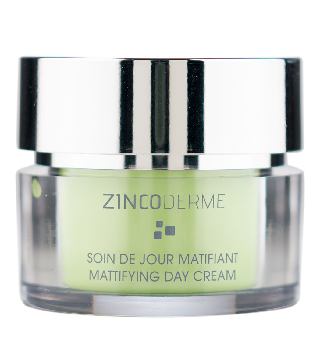 کرم روز کنترل کننده چربی پوست حجم 50 میل