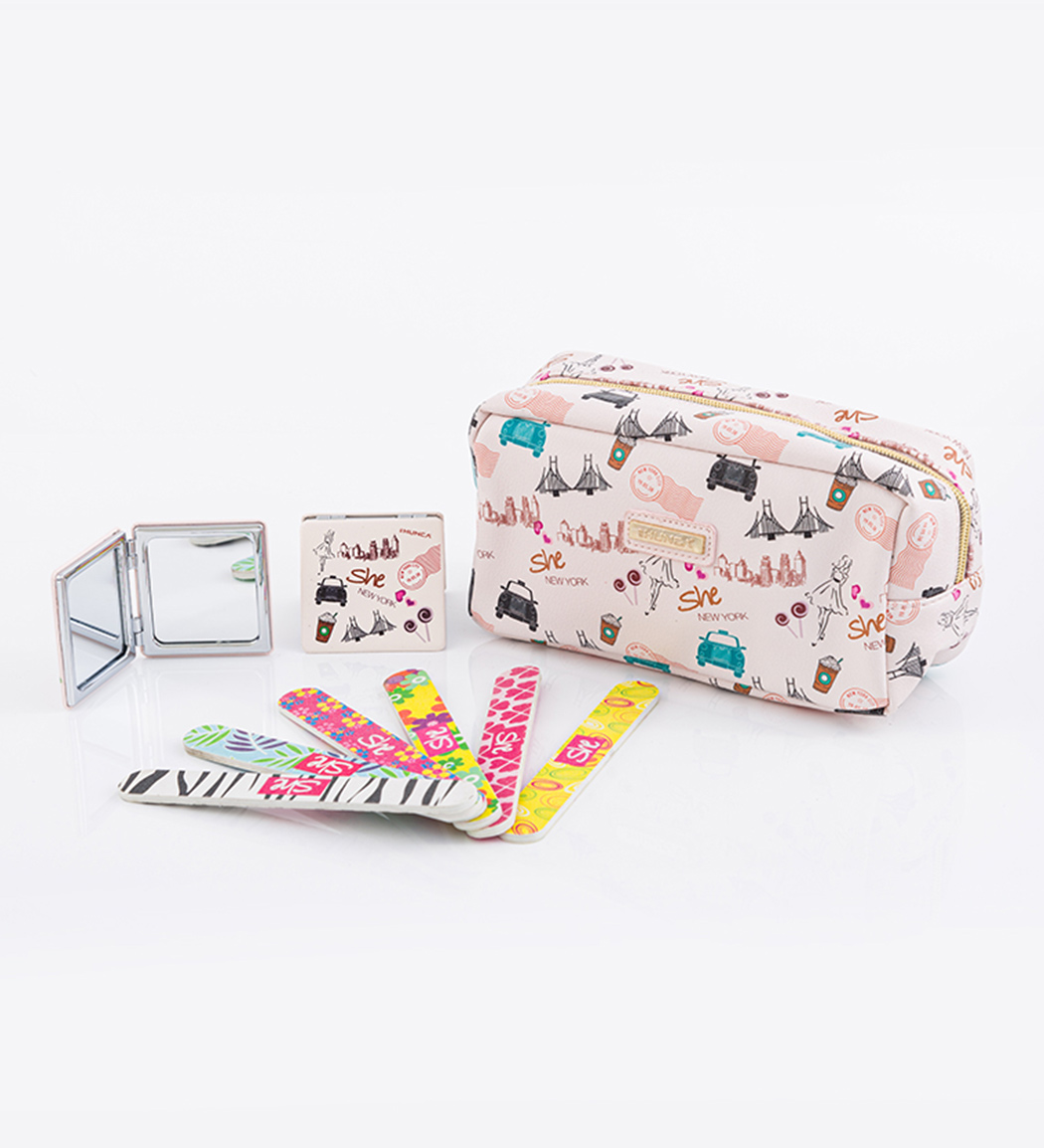 پروموپک زنانه نیویورک شامل کیف آرایشی و آینه کیفی و پولیش ناخن